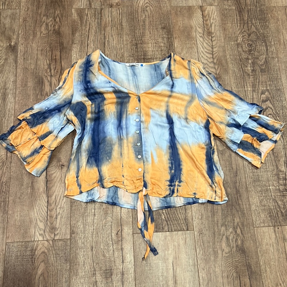 GIVEN KALE | blue/peach tie dye tie front flowy blouse